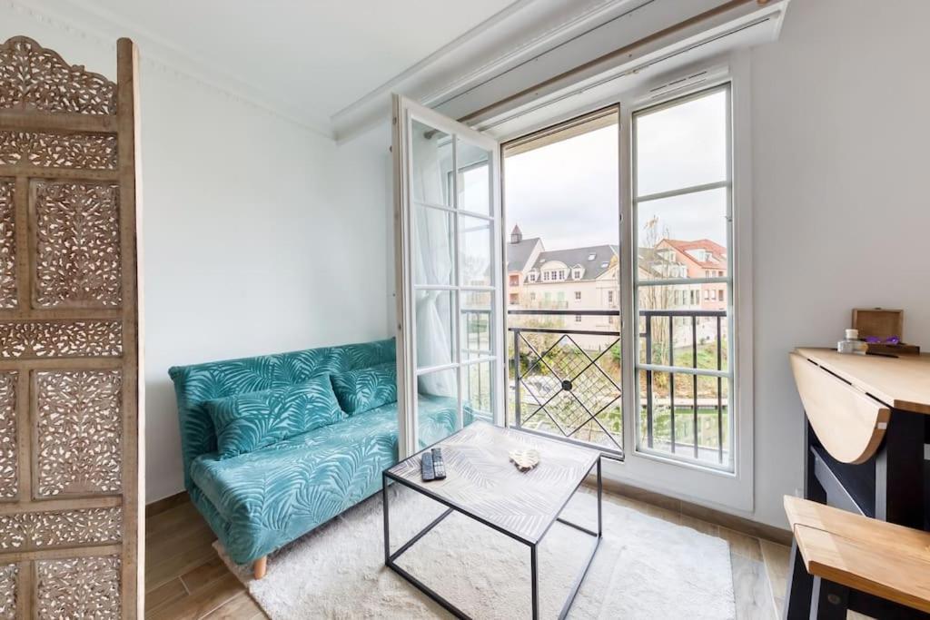 Studio Vue Direct Sur Le Port De Cergy, Parking Prive Gratuit מראה חיצוני תמונה