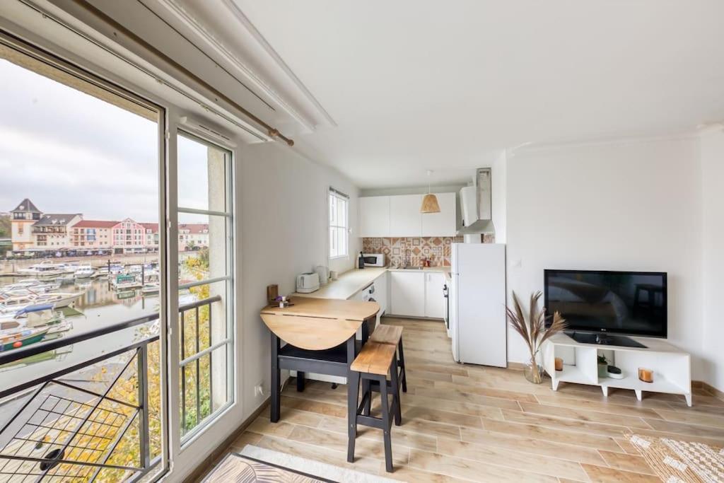 Studio Vue Direct Sur Le Port De Cergy, Parking Prive Gratuit מראה חיצוני תמונה